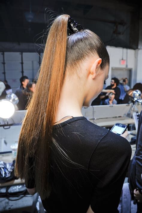A Minute In The Life Of Maria Fashion Trends 12 Pretty Ponytails