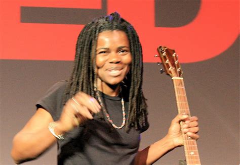 Tracy Chapman Breaks Country Music Barriers With No 1 Hit Bayou Beat