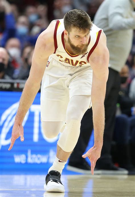Cleveland Cavaliers Calling On Dean Wade With Lauri Markkanen Sidelined