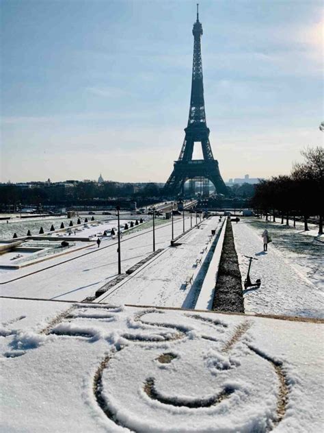 Snow In Paris Snowy Photos Of Paris Where To Go Faqs Dreams In Paris