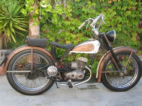 Garage Company Bikes 1954 Harley Hummer