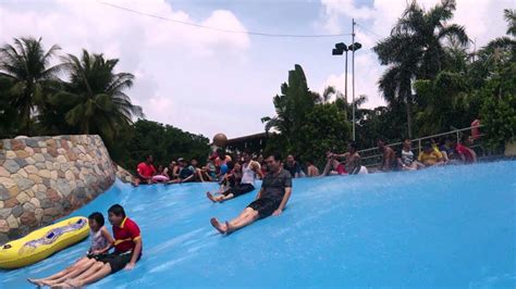 14 di 81 attrazioni turistiche a shah alam. Fun slides #1 at Wet World Water Park Shah Alam - YouTube