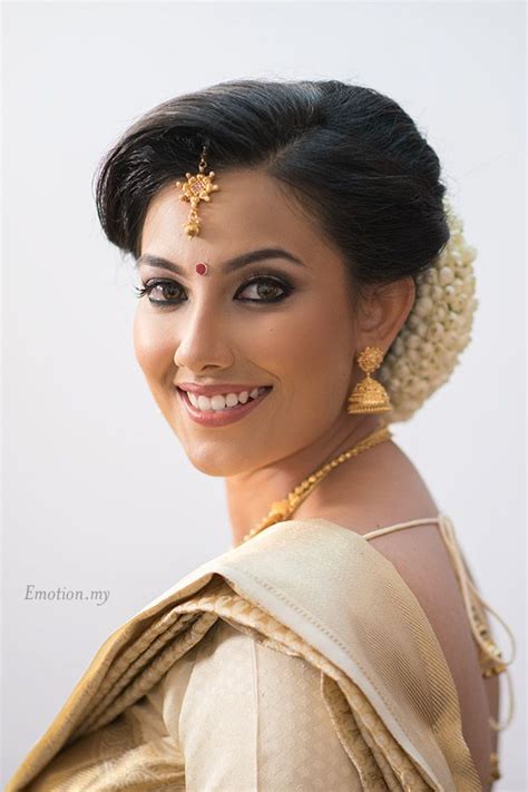 Quick navigation wedding hairstyles down for medium hair wedding hairstyles with side clips Malayalee Temple Wedding Ceremony: Mahend + Preena (With ...