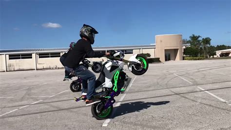 Honda Grom Stunt Riding Youtube