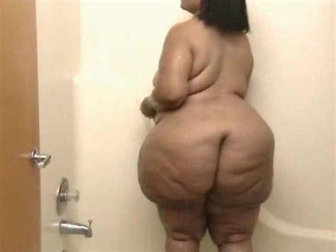 Huge Fat Ass Black Girl In The Shower Alpha Porno