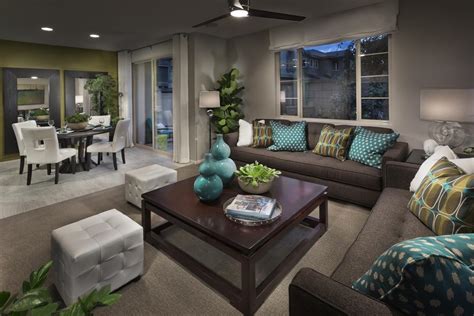 Spacious floor plans flow seamlessly from room to room to integrate indoor and outdoor living spaces. Model-Home-Decorating-Ideas-Pictures-Of-Photo-Albums-Photo ...
