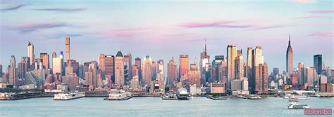 High Resolution Panoramic Of Manhattan Skyline At Sunset Royalty