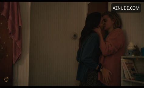 Quinn Shephard Chloe Grace Moretz Lesbian Scene In The Miseducation Of Cameron Post Aznude