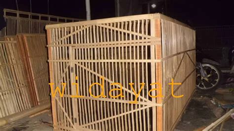 Bagian terakhir dari cara membuat kandang ayam sederhana dari bambu adalah memasang bagian atap. Ukuran Kandang Umbaran Ayam Bangkok Dari Bambu / 19 Model Kandang Ayam Bangkok Kampung Petelur ...