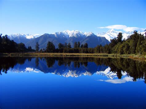 Travel Guide To Lake Matheson New Zealand