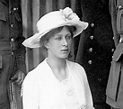 Princess Mary, only daughter of King George V and Queen Mary, later The ...