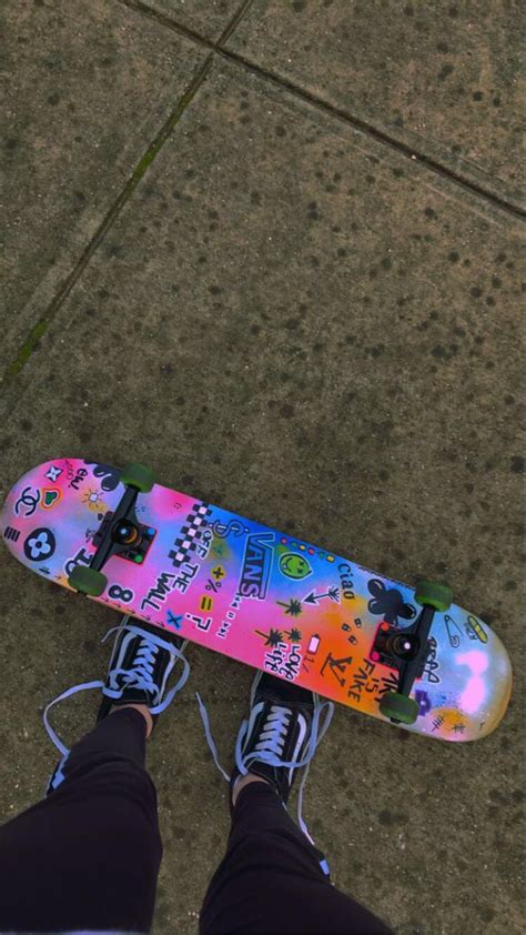 Wallpaper Skater Aesthetic Free Download Enjoy Skateboarding Iphone