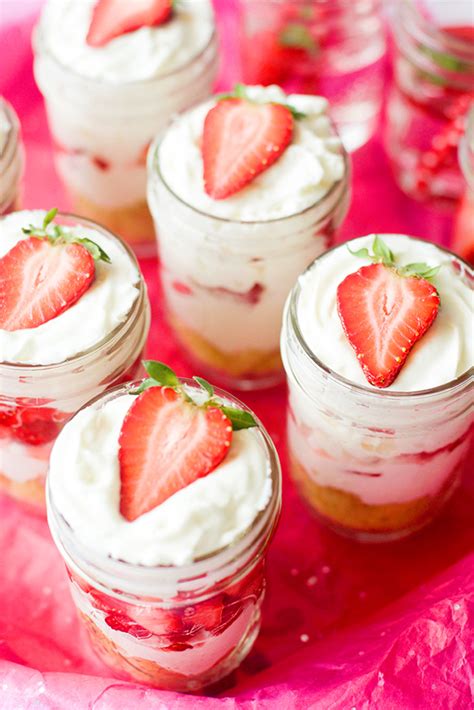 Mini Strawberry Shortcake Trifles Make And Takes