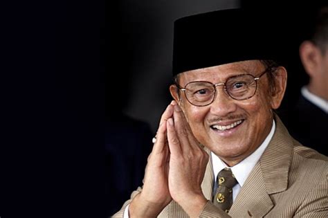 Sosok Prof Bj Habibie Dan Kemerdekaan Pers Indonesia Dimulai