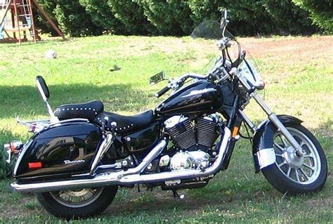 Come in and discuss any honda shadow models: 1998 Honda Shadow ACE 1100 Tourer - Shadowriders