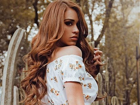 Yanet Garcia Mexican Model Dubbed World S Hottest Weather Girl Joins