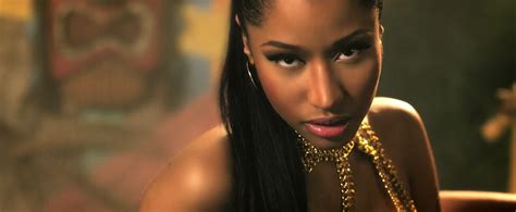 nicki minaj debuts bootylicious anaconda video