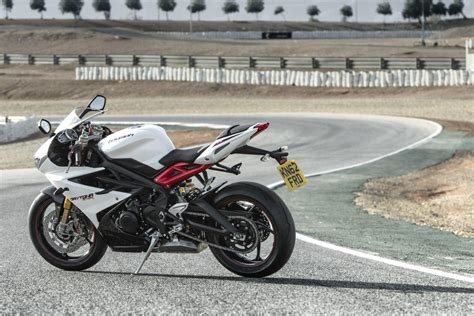 2013 Triumph Daytona 675 R Photo Gallery ~ The Automotive World Blog