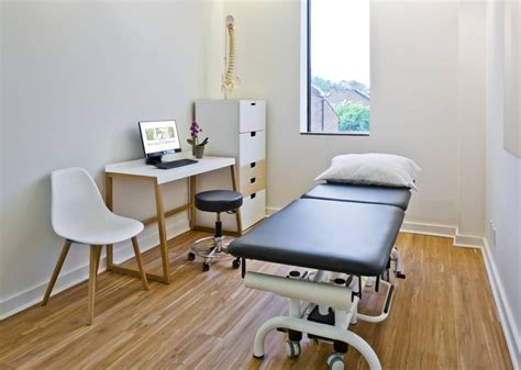 Toronto Physiotherapy Clinics Physiotherapy Clinic Clinic Interior Design Chiropractic