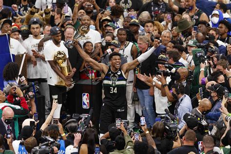 Bucks Giannis Antetokounmpo Named 2021 Nba Finals Mvp Gma News Online