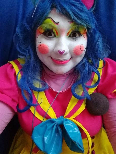 Pin By Jojo Amai On Clowning 2 Female Clown Clown Face Paint Cute Clown