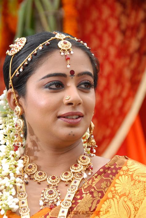 test priyamani in traditional saree stills priyamani in saree photo gallery