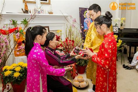 Tết Lunar New Years Celebrations Vietnam Cambodia
