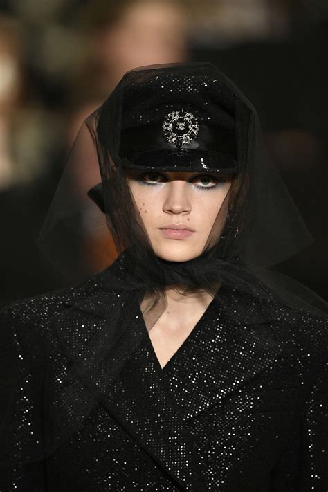 Défilés Vogue Paris Idées de mode Defile mode Defile chanel