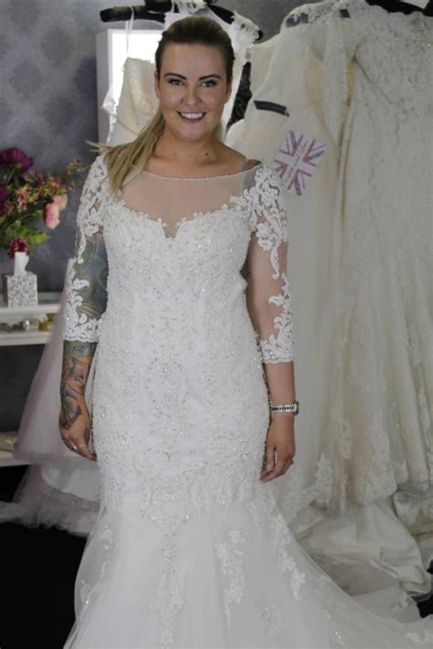 The series shows the progress of individual sales associates, managers, and fitters at the store, along with profiling brides as they search for the perfect wedding dress. Say Yes To The Dress UK: 16 most out-there wedding dresses ...