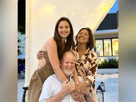 Catriona Gray Spends Her Dads Birthday In Boracay Gma Entertainment