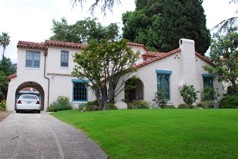 I Always Loved The Walsh House They Used To Call It Casa Walsh On The Show On Beverly Hills