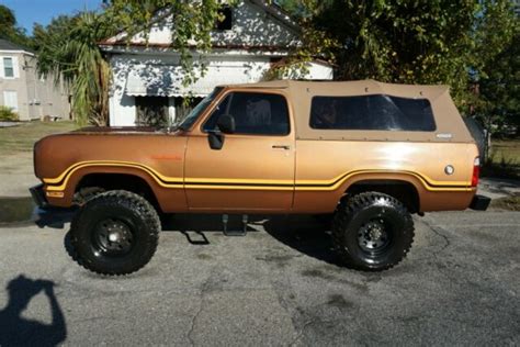 1978 Dodge Ramcharger V8 440 4x4 Automatic Lifted Roll Cage Soft Top 35
