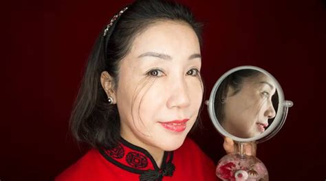 Woman Breaks Own Guinness World Record For Longest Eyelash Life Style