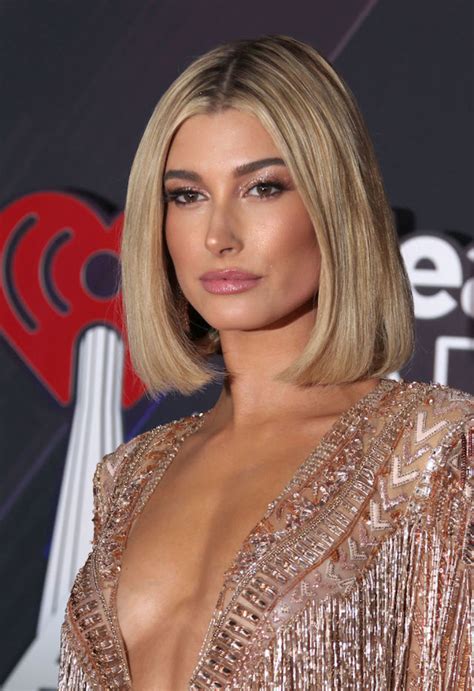 Hailey Baldwin Stuns In Shimmering Jumpsuit With Plunging Neckline [photos] The Daily Caller