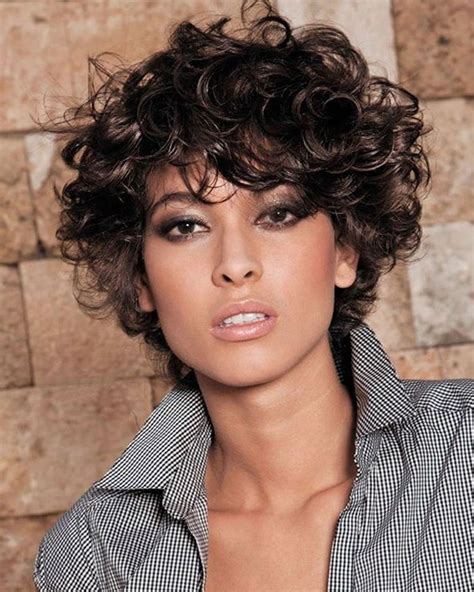 Curly Or Wavy Short Haircuts For 2021 2022 Page 5 Hairstyles