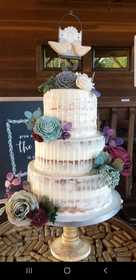 We absolutely love wedding cake, but we also love wedding cake on a budget. Wedding day for a lovely couple . White cake with raspberry filling on top, Italian cream with ...