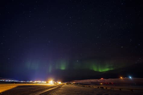 Aurora Borealis Over Greenland Village Sexiz Pix