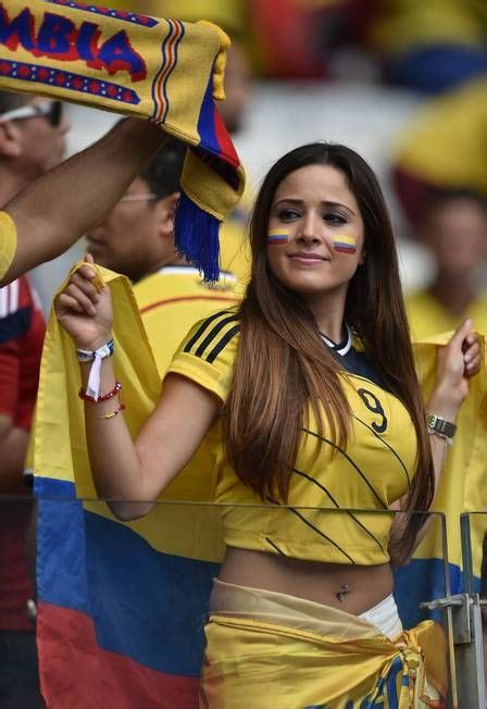 torcedoras colombianas roubam a cena no mineirão hot football fans soccer girl football girls