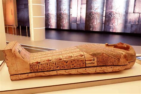 Egyptian Sarcophagus History Of Egyptian Sarcophagus