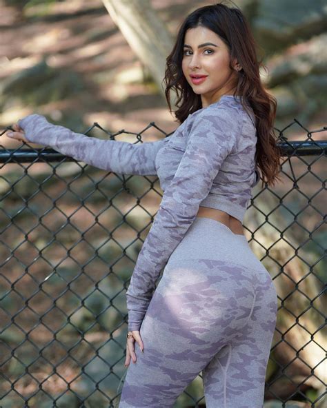 Punjabi Model Meeti Kalher Sexy Hot Pics Only Fans