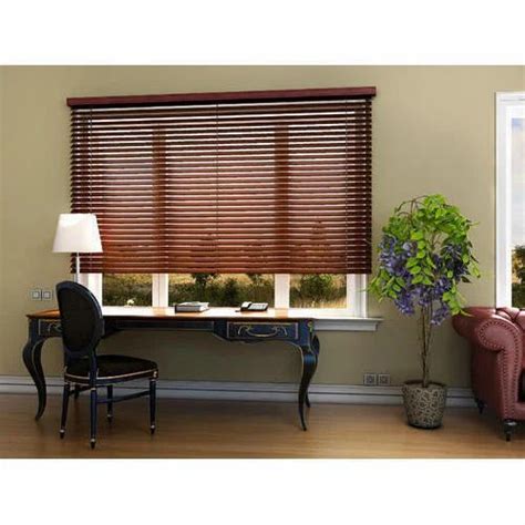 Bass Wood Laminated Horizontal Motorized Wooden Blinds For Window At