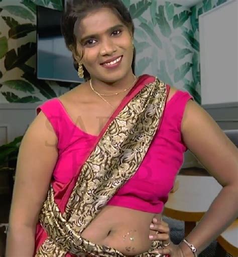 Devi How To Look Pretty In Silk Saree Saree Draping To Look Slim Saree