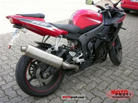 Four stroke, transverse four cylinder, dohc, 4 valves per cylinder. Yamaha YZF-R6 2003 Specs and Photos