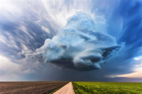 Greetings from Tornado Alley: storm-chaser shares ...