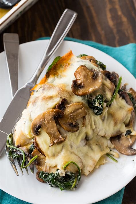 Creamed Spinach And Mushroom Smothered Chicken Spicy