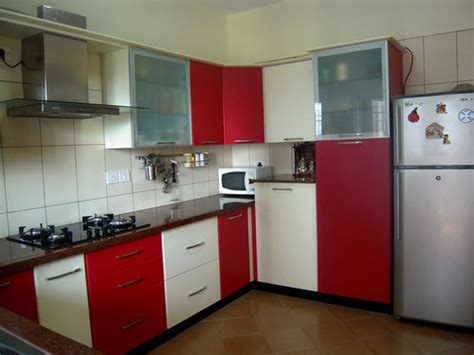 Modular kitchen can be designed in a variety of colors like red, orange, blue, green and gold besides natural. Modular Kitchen, मॉडर्न किचन, मॉडर्न रसोई - SS Interiors ...