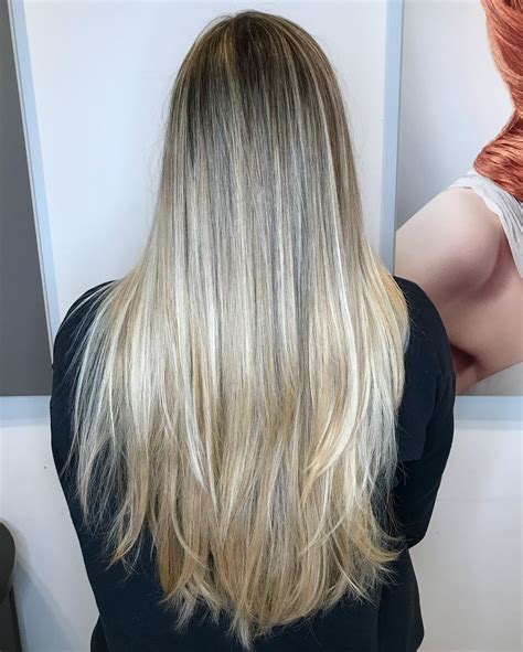 But first you have to understand how light reflects off hair, and what makes gray hair turn ugly, yellow and dingy. Leaving brassy hair in 2017 👋🏼 🏼 | Hair styles, Long hair ...