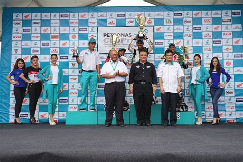 Malaysia is not a very populated country if compared with the larger neighbouring countries like thailand and indonesia. Malaysian Cub Prix 2016 Round 3 race results - BikesRepublic