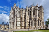 Beauvais Cathedral: the gravity-defying church - French Moments