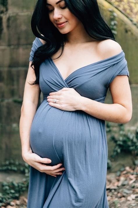 10 Unique Cute Maternity Photo Shoot Ideas 2024